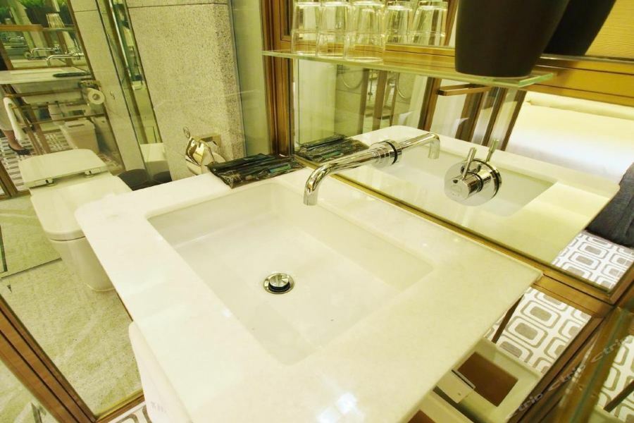 King'S Hotel Хонконг Екстериор снимка